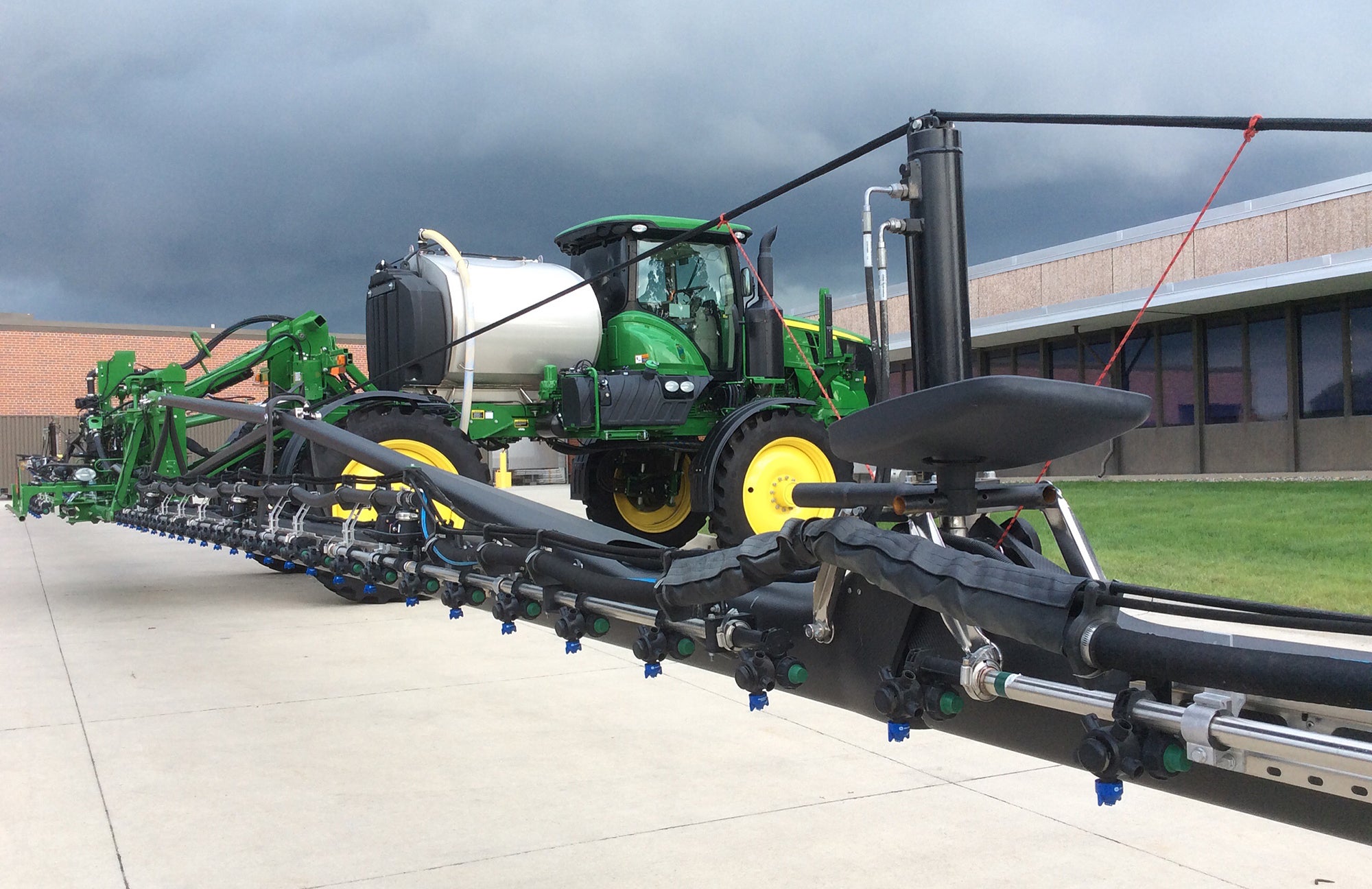 john-deere-showcases-its-cool-new-tech-agdaily