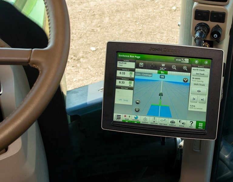 John Deere debuts next gen combines, precision applications | AGDAILY