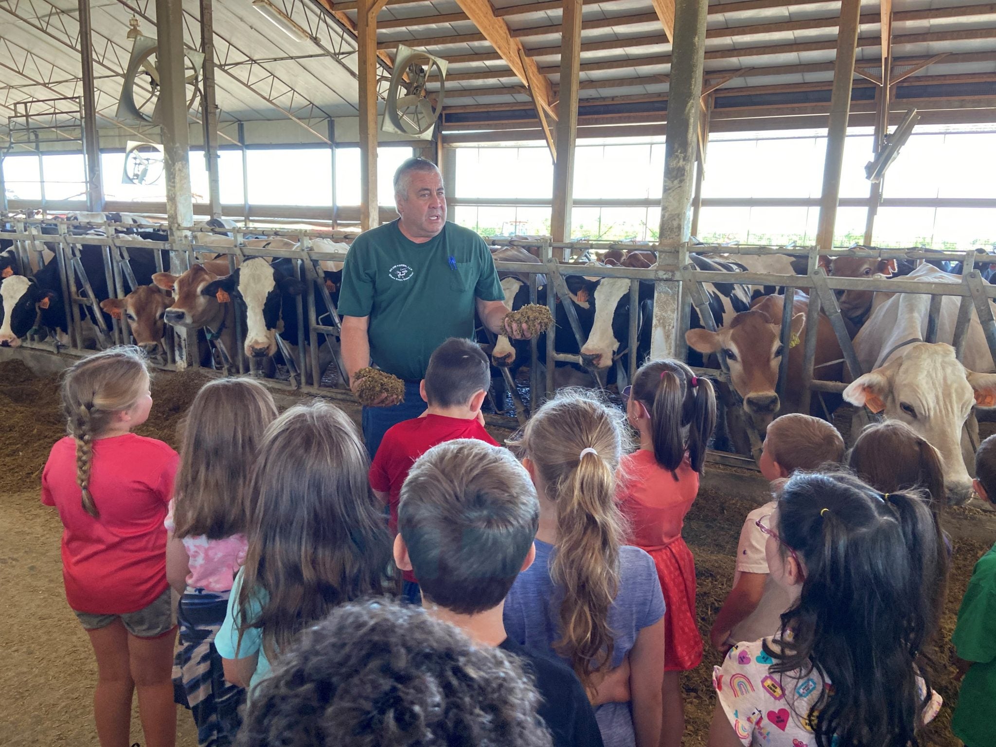 Dairy grants send 70 students to the farm AGDAILY