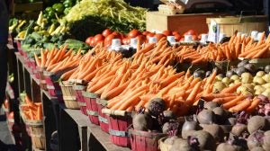 carrots-farmers-market-sunlover