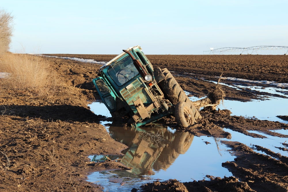 5-safety-tips-for-extracting-stuck-farm-equipment-agdaily