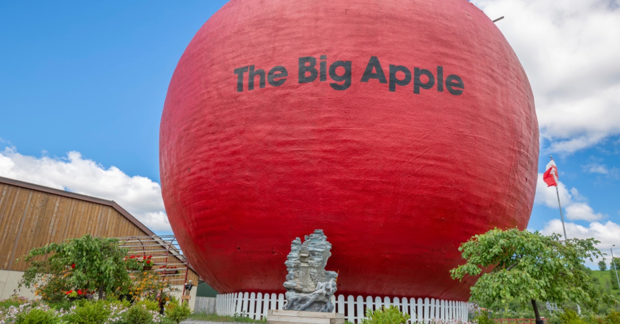 World's Largest Apple