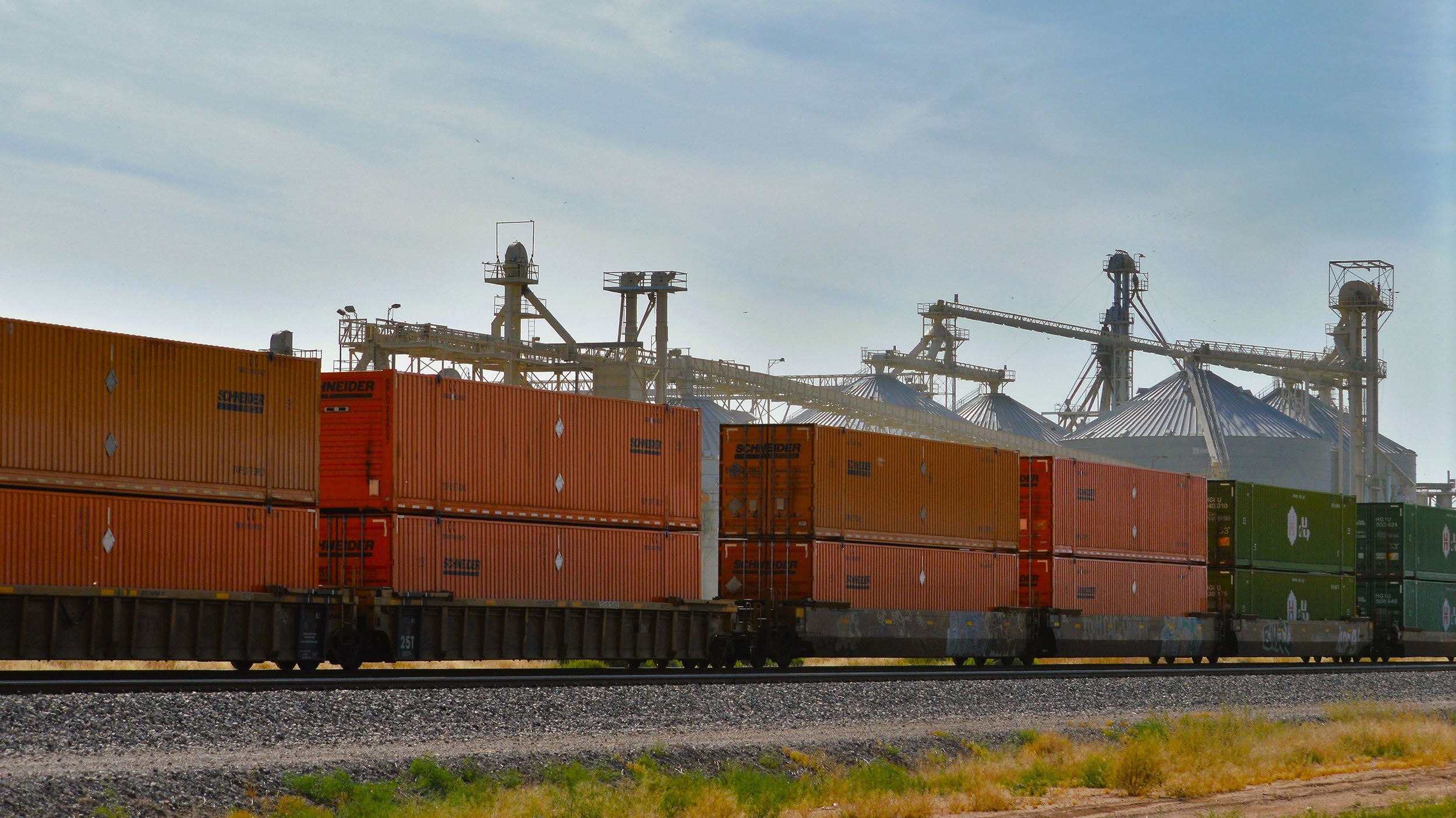 ethanol-plant-train-cars-arizona