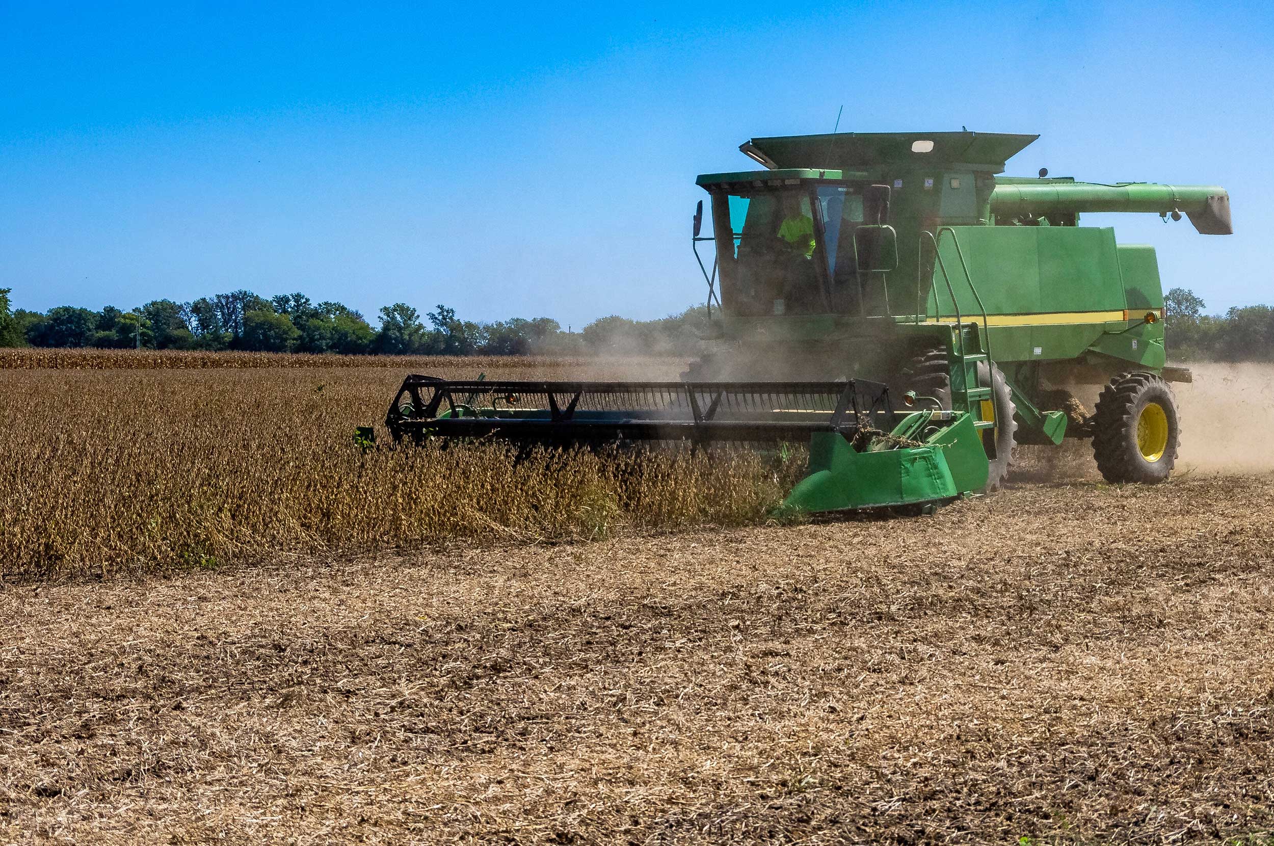 soybean-harvest-near-missouri-illinois-border